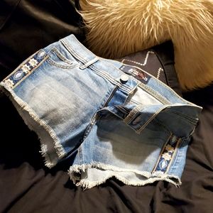 NEVER WORN AMERICAN EAGLE SHORTS